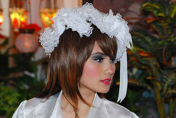 luxury lace maids hat 1